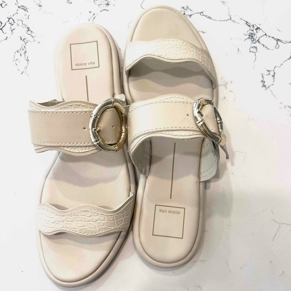 Dolce Vita Cream Slide Sandals, size 11, gold buckle, never worn, comfortable - Picture 1 of 6
